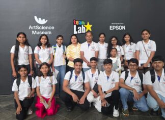 महाराष्ट्राच्या ग्रामीण भागातील विद्यार्थ्यांना घडली सिंगापूर शैक्षणिक सफर