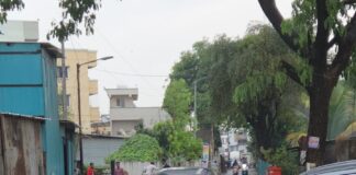 संगमवाडी प्रवेशद्वारावरील पाणी तुंबण्याच्या समस्येकडे मनसेचे लक्षवेधी निवेदन