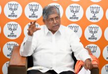 नागरिकांना गुणवत्तापूर्ण वीजपुरवठा मिळावा, यासाठी प्रशासनाने जबाबदारीने काम करावे- ना. पाटील