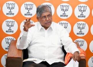 नागरिकांना गुणवत्तापूर्ण वीजपुरवठा मिळावा, यासाठी प्रशासनाने जबाबदारीने काम करावे- ना. पाटील
