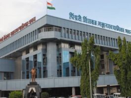 पिंपरी-चिंचवड महापालिकेत इंधनभत्त्यावरून संतापपदाधिकारी आणि अधिकाऱ्यांना दरमहा ₹५० हजार इंधनभत्ता; जनतेच्या पैशांची उधळपट्टी असल्याची टीका
