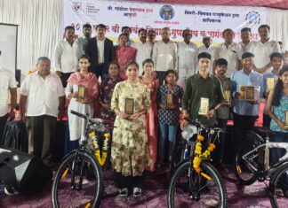 करिअर निवडताना आवड आणि कौशल्यचा विचार करावा – डॉ. शितलकुमार रवंदळे; खंडोबा देवस्थान ट्रस्ट आणि पीसीईटीच्या वतीने गुणवंतांचा सत्कार