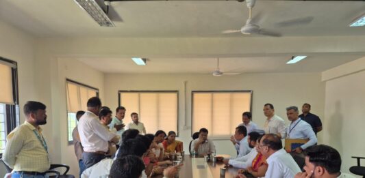 गढूळ पाणीपुरवठा प्रकरणी आयुक्तांची धानोरी व कुरुळी जलशुद्धीकरण केंद्राला भेट