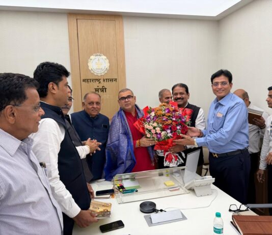 पुणे बाजार समितीच्या ‘युझर चार्जेस’ निर्णयाला स्थगिती; प्रश्न सोडविण्यासाठी विशेष समिती गठित