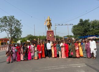 छत्रपती शिवाजी महाराजांच्या राज्याभिषेक सोहळा निमित्ताने आग्र्याच्या भूमीत दुमदुमला शिवरायांचा जयघोष; महाराष्ट्राच्या महिलांनी जिंकली सर्वांची मने