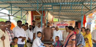 आंदगाव येथे शिवसेना-युवासेनेच्या वतीने सर्वरोग निदान व मोफत औषध वाटप शिबिरास उत्स्फूर्त प्रतिसाद