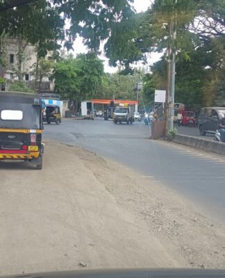 औंधमध्ये गॅस लाईन खोदकामामुळे रस्त्यांची दुरवस्था; नागरिक त्रस्त
