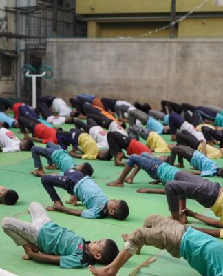 सन्मती बाल निकेतनमध्ये आंतरराष्ट्रीय योग दिन उत्साहात साजरा
