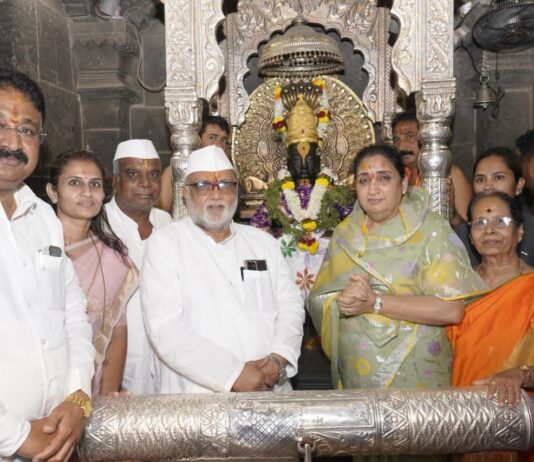 उपमुख्यमंत्री सुनेत्रा पवार यांनी घेतले श्री विठ्ठल रुक्मिणी मातेचे दर्शन