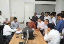 उपमुख्यमंत्री सुनेत्रा अजित पवार यांची जिल्हा नियंत्रण कक्षास भेट