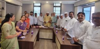 योगीराज पतसंस्थेच्या वतीने तुकाराम महाराज पालखी नवीन चांदीच्या रथाला देणगी अर्पण