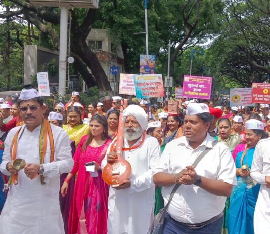 आषाढी वारीनिमित्त कलाकारांची भव्य दिंडी उत्साहात संपन्न