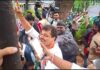 पुण्यात काँग्रेसचे आंदोलन; केंद्रीय राज्यमंत्री खासदार मुरलीधर मोहोळ यांच्या निवासस्थानासमोर निदर्शने, कार्यकर्ते ताब्यात