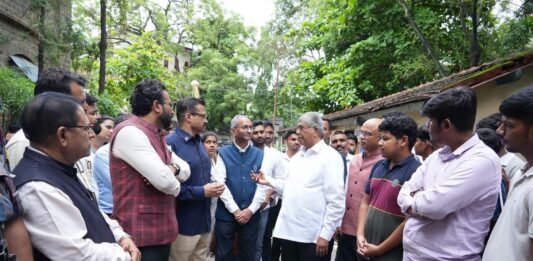 सीओईपीमधील वसतिगृहाची क्षमता वाढविण्याचा आराखडा सादर करा ; नदी सुधार प्रकल्पाचे काम तातडीने सुरू करा– ना. चंद्रकांतदादा पाटील
