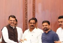मुळशीच्या प्रलंबित प्रश्नांसाठी मुख्यमंत्री देवेंद्र फडणवीस यांच्यासोबत सकारात्मक चर्चा