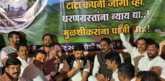 धरणग्रस्तांच्या बेमुदत आंदोलनाला स्थगिती अमित कंधारे यांनी पुकारलेला उपोषण मागे उच्चतंत्र शिक्षण मंत्री चंद्रकांत पाटील यांनी आश्वासन दिले तर माजी आमदार संग्राम थोपटे यांची मध्यस्थी