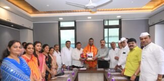 मुळशीच्या तरुणाची इंग्लंडमध्ये टाऊन कौन्सिलरपदी निवड; योगीराज पतसंस्थेतर्फे विशेष गौरव