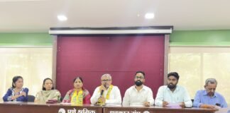 पुण्यात प्रश्न विचारणाऱ्यांची मुस्कटदाबी सुरू आहे का?; संतोष पंडित यांच्या अटकेचा ‘आप’कडून निषेध