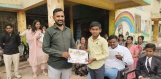 स्वर्गीय खासदार विठ्ठलराव तुपे पाटील स्मार्ट लर्निंग स्कूलमध्ये शिक्षक दिन उत्साहात