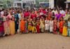 खासदार तुपे पाटील स्मार्ट ई लर्निंग स्कूलमध्ये उत्साहात ‘पुस्तक दहीहंडी’ साजरी