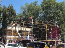 गणेशोत्सवानंतर ४८ तासांत मांडव, फ्लेक्स, रथ हटवा; क्रिएटिव्ह फाउंडेशनचे संदीप खर्डेकर यांचे महापालिका व पोलिस प्रशासनाला निवेदन
