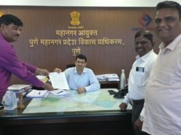 भीमा कोरेगाव विजयस्तंभ राष्ट्रीय स्मारकाच्या विकास आराखड्यासाठी ‘पीएमआरडीए’ आयुक्त डॉ. अभिजीत चौधरी यांना निवेदन; प्रत्यक्ष काम तातडीने सुरू करण्याची मागणी