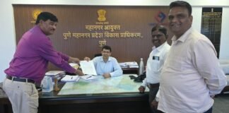 भीमा कोरेगाव विजयस्तंभ राष्ट्रीय स्मारकाच्या विकास आराखड्यासाठी ‘पीएमआरडीए’ आयुक्त डॉ. अभिजीत चौधरी यांना निवेदन; प्रत्यक्ष काम तातडीने सुरू करण्याची मागणी