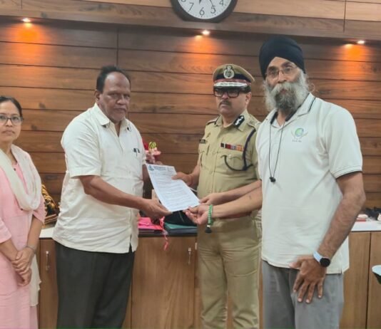 मोहम्मदवाडी परिसरातील वाढत्या अपघातांवर नागरिक आक्रमक; पोलिस आयुक्त अमितेशकुमार यांच्याकडे तातडीच्या रस्ता सुरक्षा उपाययोजनांची मागणी