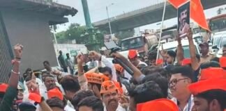 मनोज जरांगे पाटील यांच्या उपोषणाला पाठिंबा; कात्रज चौकात मराठा समाजाचा रास्ता रोको