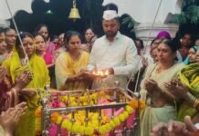 राधेश्वरीनगरात श्रीकृष्ण जन्माष्टमी उत्साहात साजरी