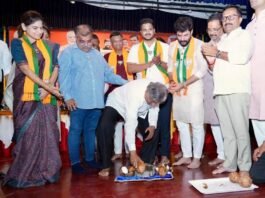 पदवीधर आणि शिक्षक मतदारसंघात महायुतीच्या उमेदवारांना विजयी करा : रवींद्र चव्हाण; डॉ. स्मिता जाधव आणि कौस्तुभ गावडे यांच्या प्रचाराचा शुभारंभ