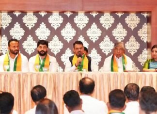 पदवीधर, शिक्षक मतदारसंघांच्या निवडणुकीसाठी भाजपची तयारी; देवेंद्र फडणवीस यांच्या उपस्थितीत बैठक