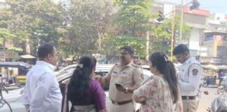 कोथरूड मधील वाहतूक कोंडी सोडवण्यासाठी उपाययोजना करण्याची मागणी ; रुपाली पवार आणि अल्पना वरपे यांच्यासह वाहतूक विभागाची प्रत्यक्ष स्थळ पाहणी
