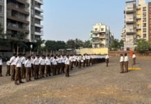 चिखली नगरात संघाचे पथसंचलन आणि शस्त्रपूजन उत्साहात