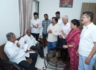 पुणे पदवीधर, शिक्षक मतदारसंघांसाठी चंद्रकांतदादांचा पुण्यात घरोघरी प्रचार