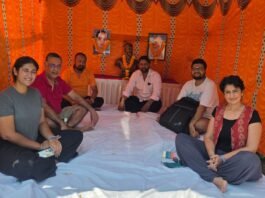 मुख्य निवडणूक आयुक्त ज्ञानेश कुमार यांच्या राजीनाम्यासाठी पासपोर्ट कार्यालय जवळ पाषाण येथे बेमुदत आंदोलन सुरू